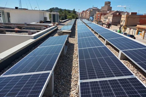 lliria-energia-solar-comunidad-energetica-local-montaje lliria energia solar comunidad energetica local montaje sapiens energia