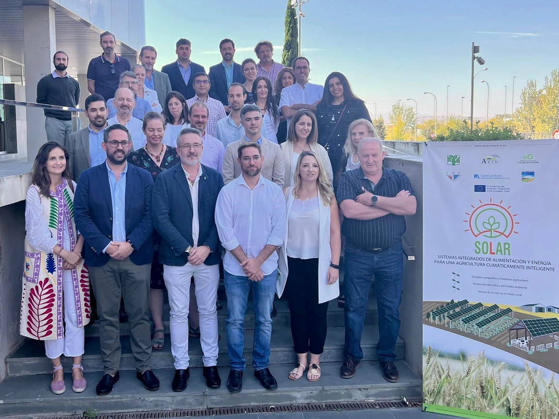 Proyecto agrovoltaico y trabajo territorial con colectivos